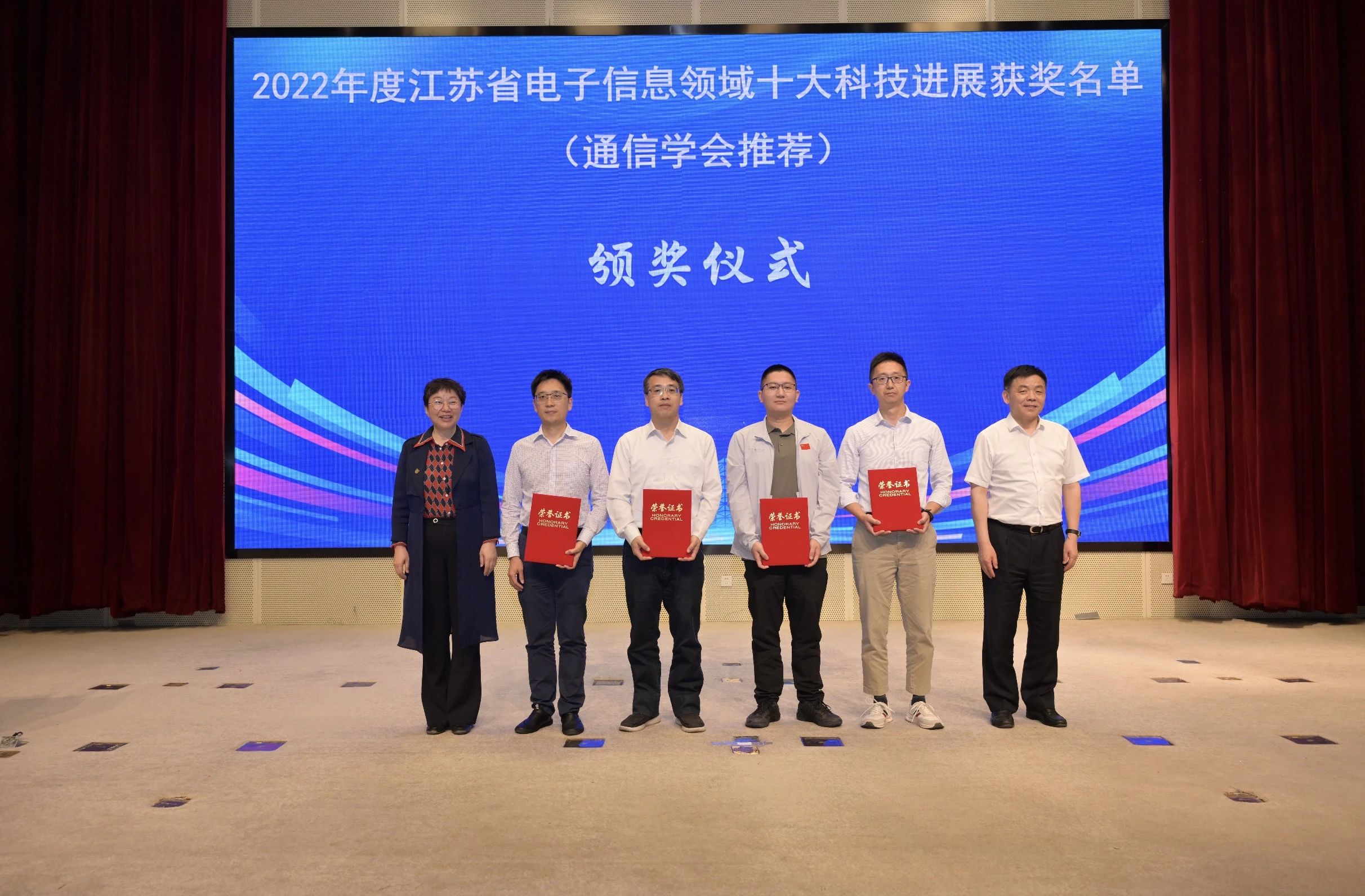 b2b50cb51ebc0ed72a2fcecac246b32e.jpg